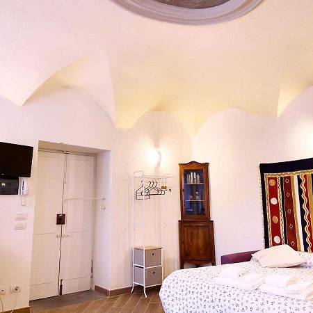 Minimum Apartment Parme Extérieur photo